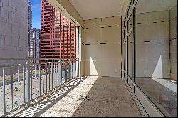 Beautiful Downtown Condo at Piatt Place