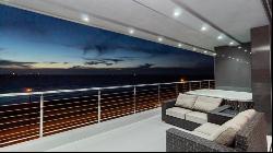 A spectacular lifestyle experience in an incredible Cape Town penthouse