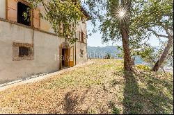 Superb villa with breathtaking views of the Lucca countryside ...