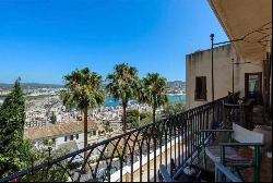 Exquisite 4-bedroom apartment in the Dalt Vila