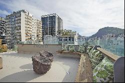 Triplex in Ipanema's quadrilateral with sea view