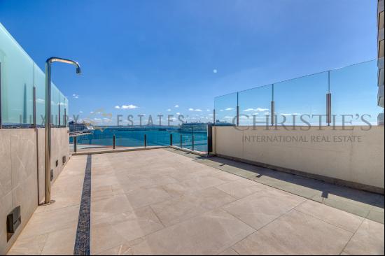 New construction luxury duplex penthouse with pool at the harbor in Palma