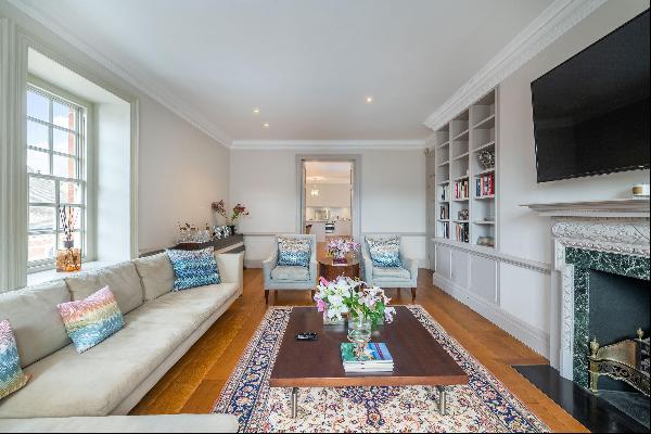 A  luxurious triplex five bedroom apartment for sale in the heart of Mayfair W1K.