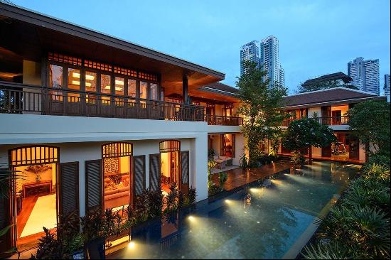 Modern Villa Estate in the Heart of Bangkok