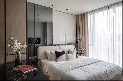 Trendy Condo in Thriving Sukhumvit Area