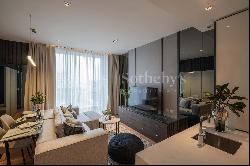 Trendy Condo in Thriving Sukhumvit Area