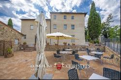 Tuscany - BOUTIQUE HOTEL FOR SALE WITH VIEW OF SAN GIMIGNANO'S HISTORIC CENTER