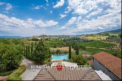 Tuscany - BOUTIQUE HOTEL FOR SALE WITH VIEW OF SAN GIMIGNANO'S HISTORIC CENTER