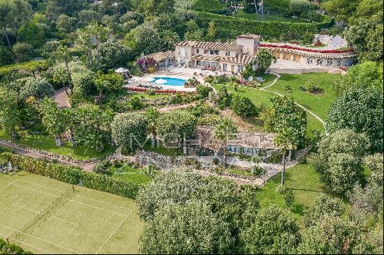 Close to Saint-Paul de Vence - Luxurious Villa