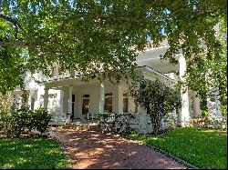Impeccable Example of the Grandeur of Historical Homes in the South