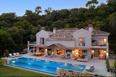 New villa in La Zagaleta with panoramic sea views