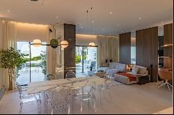 Exquisite fully renovated beachfront townhouse in Coral Beach, o, Marbella 29602