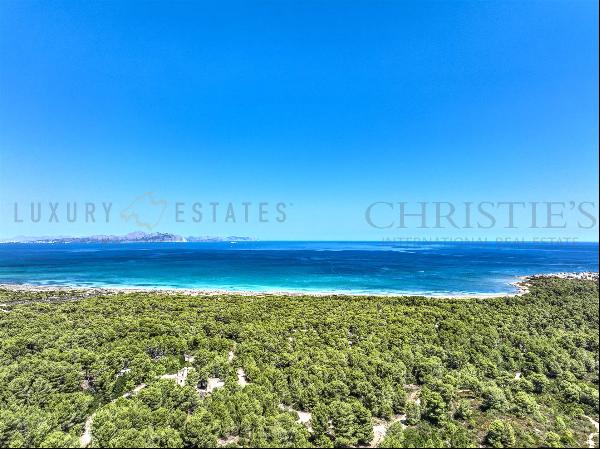 Large Mallorca Finca with sea view in secluded location with beach access