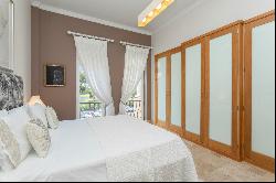 Flat, 3 bedrooms, for Sale