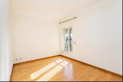 Flat, 3 bedrooms, for Sale