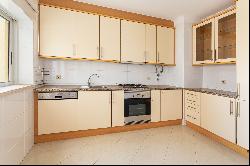 Flat, 3 bedrooms, for Sale