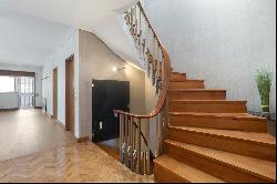 House, 4 bedrooms, for Sale