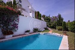 Recently renovated villa with sea views in El Paraíso Alto, Bena, Estepona 29680