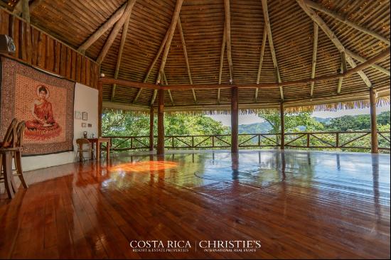 Yoga Eco-Retreat and Wellness Center AmaTierra