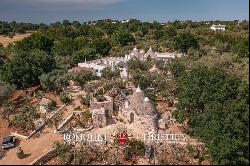 ITALIAN PROPERTY FOR SALE IN APULIA, 15 KM FROM THE SEA