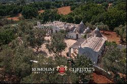 ITALIAN PROPERTY FOR SALE IN APULIA, 15 KM FROM THE SEA