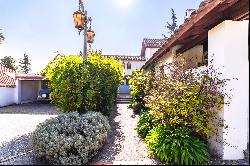 Chilean style house in Los Dominicos