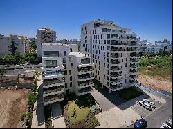 Spacious and Bright Penthouse Duplex | Northern Tel Aviv