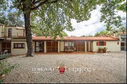 Tuscany - ONE-STORY CONTEMPORARY VILLA FOR SALE 45 MINUTES FROM FLORENCE