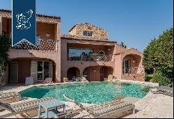 Villa for sale in an exclusive panoramic position by Pevero Gulf in Porto Cervo