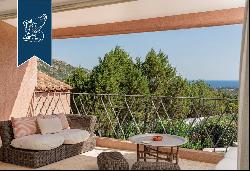 Villa for sale in an exclusive panoramic position by Pevero Gulf in Porto Cervo