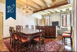 Luxury apartment with original period finishes for sale in the most exclusive area of Veni