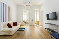 RENOVATED LUXURY APARTMENT WITH TERRACE IN EIXAMPLE DRETA BARCEL, Barcelona 08007