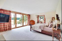 Chiddingfold Road, Dunsfold, Godalming, Surrey, GU8 4PB