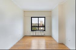 Flat, 3 bedrooms, for Sale