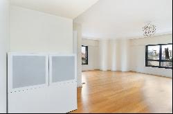 Flat, 3 bedrooms, for Sale