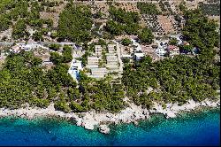 Seafront plot near Omiš