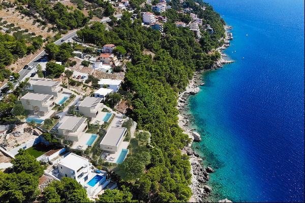 Seafront plot near Omiš