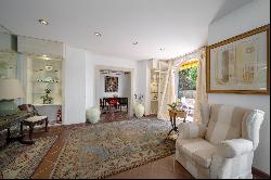 Unique 3 beds apartment, garden on St Jean Cap Ferrat .