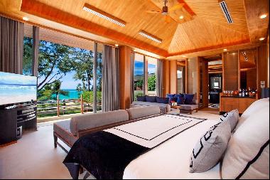 5 Bedroom Beachfront Villa