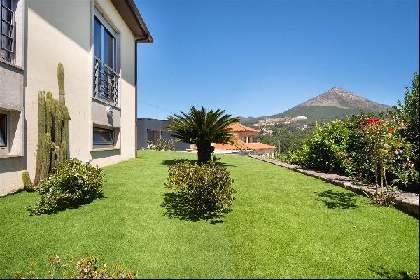 Detached house, 4 bedrooms, for Sale