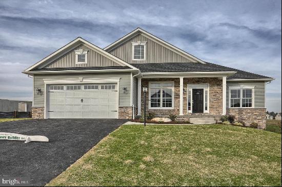 021 Dream Drive, Lebanon PA 17046