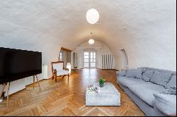 Apartment with a large terrace and a view of the Old Town