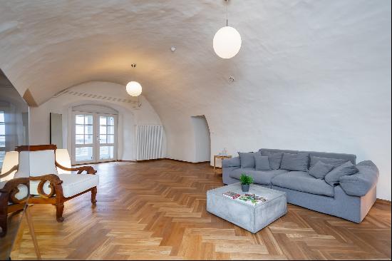 Apartment with a large terrace and a view of the Old Town