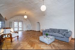 Apartment with a large terrace and a view of the Old Town