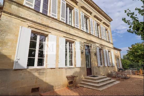 Superb village maison de maitre for sale with plunge pool close to Marmande