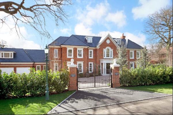 A wonderful mansion located on the Wentworth Estate.