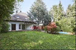 Cottage with pool and garden