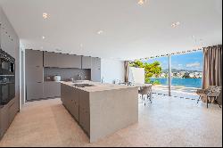 Frontline modern villa in Cala Vinyes