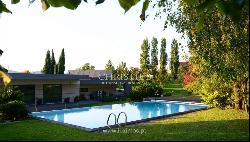 Villa with pool and garden, for sale, in Valongo, Porto, Portugal