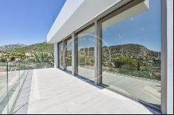 Impressive villa for sale in the most prestigious area in Calpe, Calpe 03710